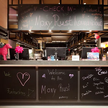 Moxy 3* Rust