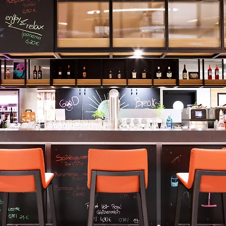 Moxy Hotel
