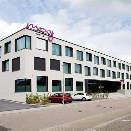 Moxy Hotel 3*