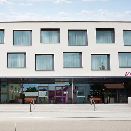 Moxy Ξενοδοχείο 3*