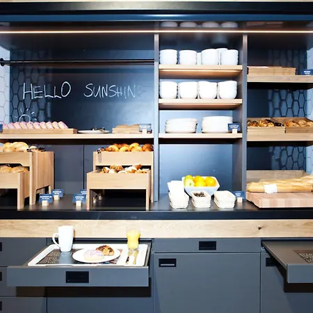 Moxy Ξενοδοχείο 3*