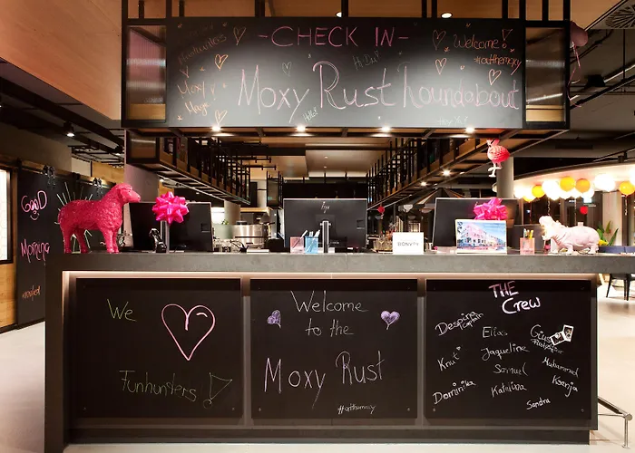 Moxy 3* Rust