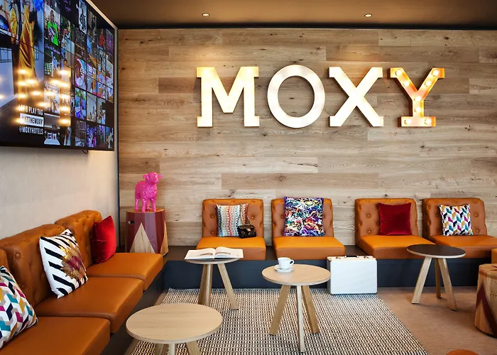Hotel Moxy 3*