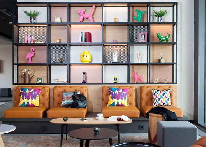 Moxy Hotel 3*